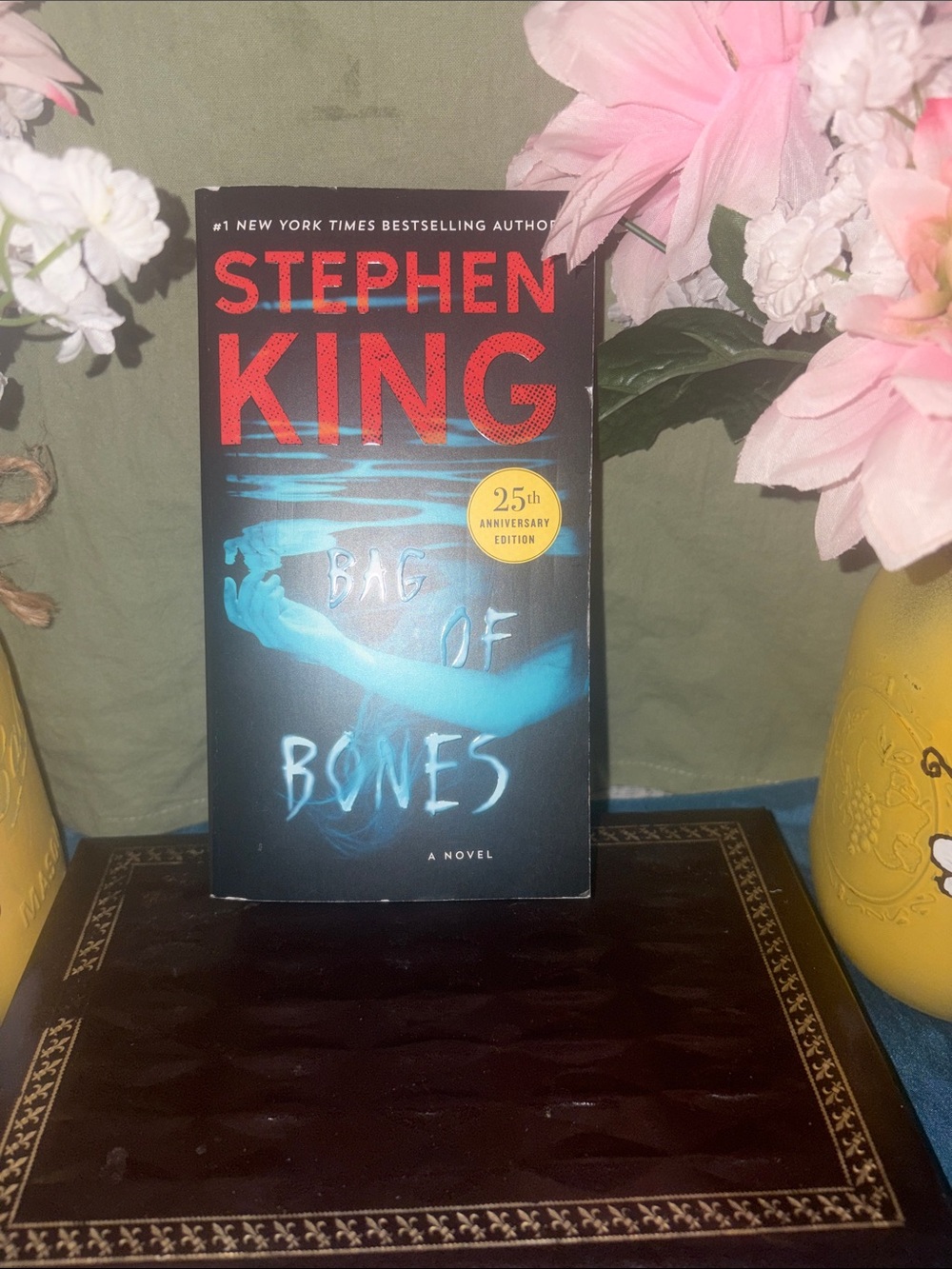 Stephen King Bag of Bones - Black & Blue Cover (25th Anniversary)